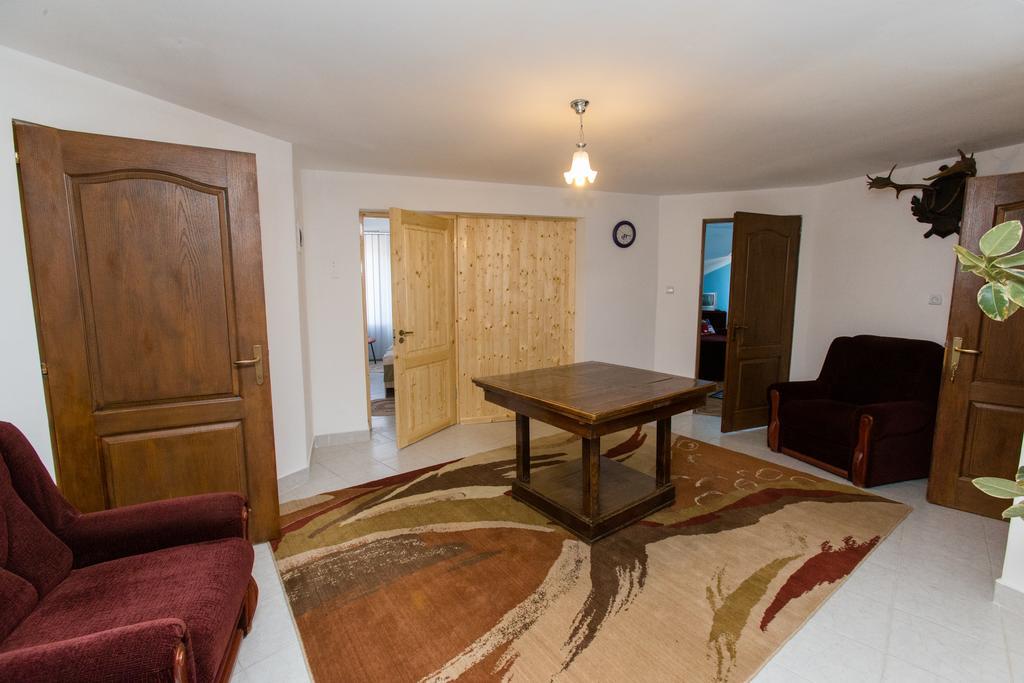 Casa Tudor Turda Habitación foto